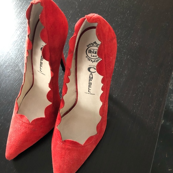 Jeffrey Campbell Red Scallopini Pump - Picture 6 of 6